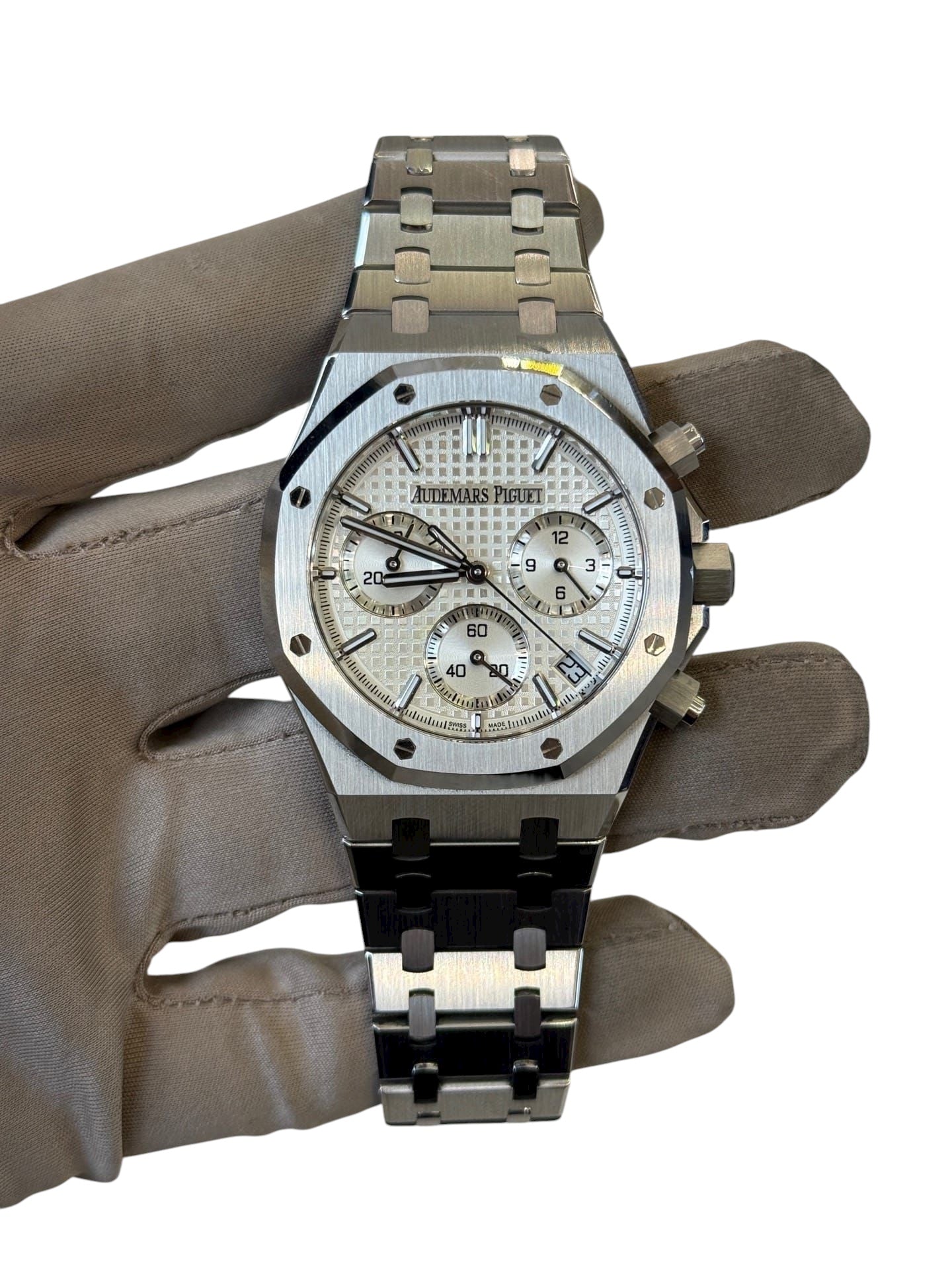 Audemars Piguet Royal Oak Selfwinding Chronograph
Ref. 26240ST.OO.1320ST.04 – Stainless Steel